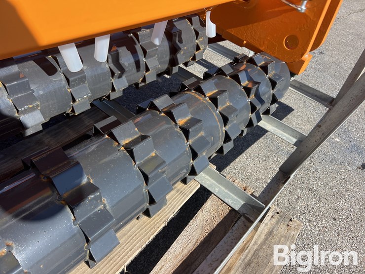 2026-arteer-nsd-72w-3-pt/skid-steer-no-till-drill/seeder-image-15