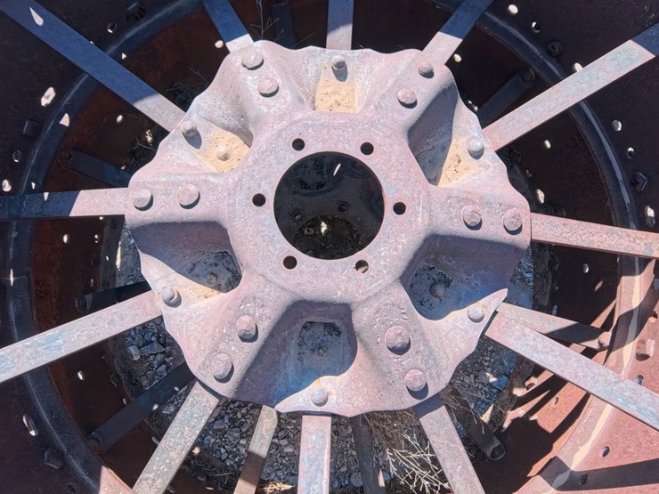 #2028-•-steel-wheels-with-cleats-(2-count)-image-4