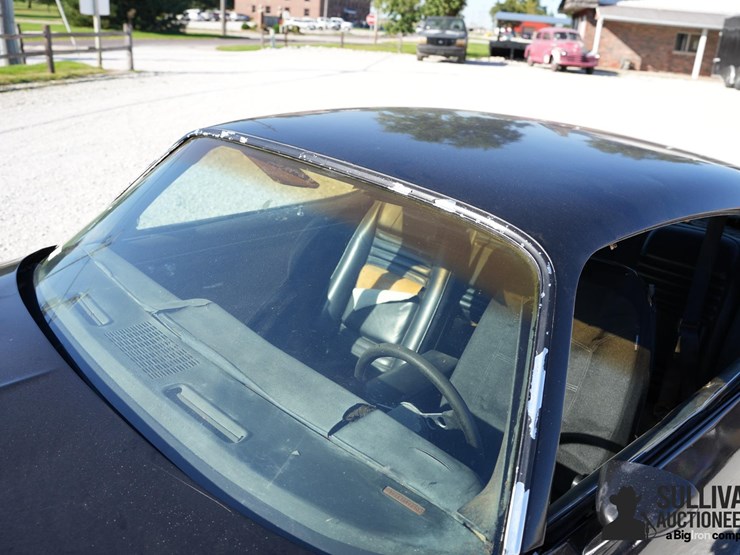 run-#4---1979-pontiac-trans-am-coupe-image-12