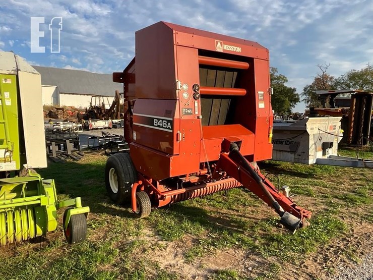 hesston-846a-image-1
