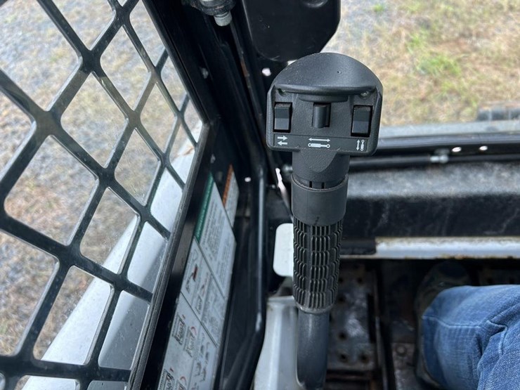 2018-bobcat-s70-image-18