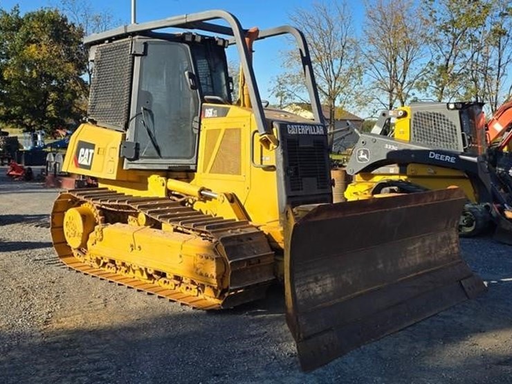 2009-caterpillar-d6k-xl-image-1