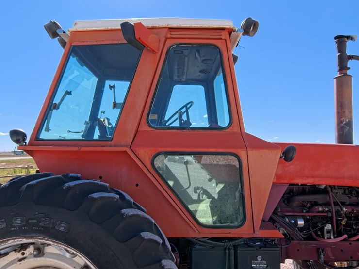 #1026-•-allis-chalmers-7000-tractor-image-55