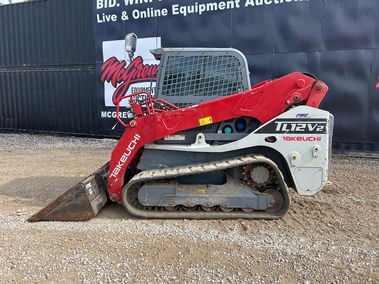 2023-takeuchi-tl12v2-skid-steer-loader-image-3