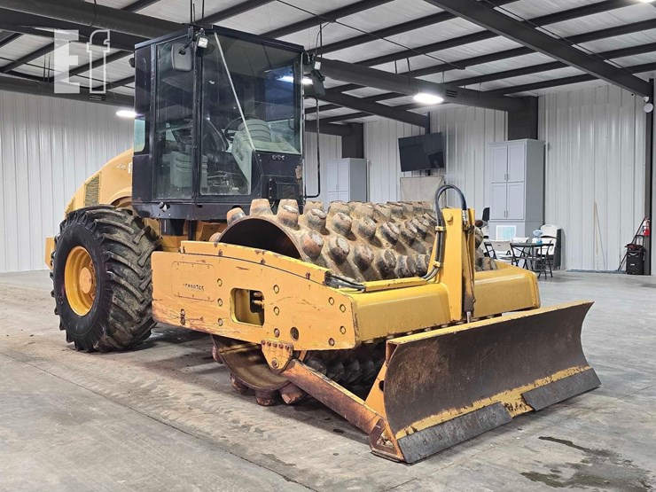 2012-caterpillar-cp56-image-2