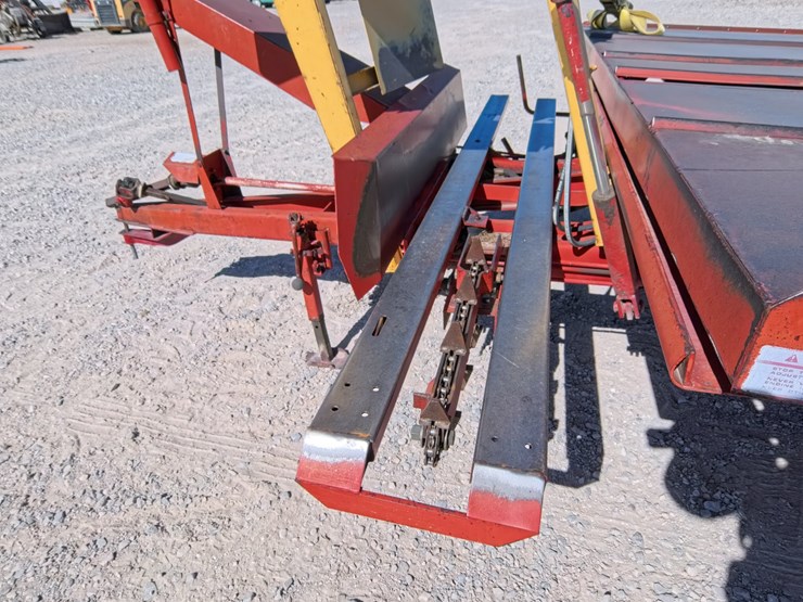 #1029-•-new-holland-1033-small-square-bale-stacker-image-13