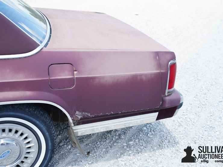 run-#179---1991-ford-crown-victoria-lx-sedan-image-18