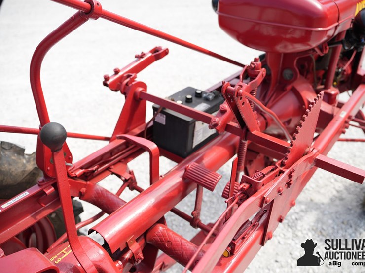 run-#119---1948-avery-v-2wd-tractor-image-20