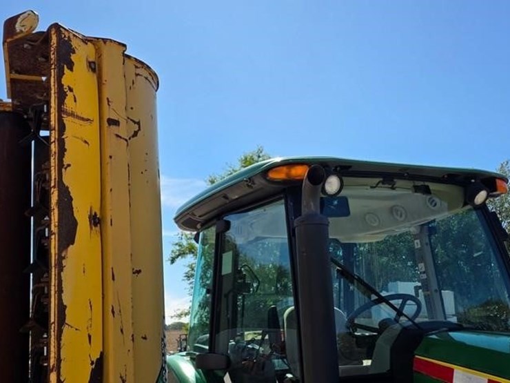 2019-john-deere-5100e-image-12