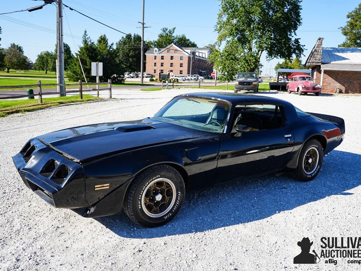 run-#4---1979-pontiac-trans-am-coupe-image-1