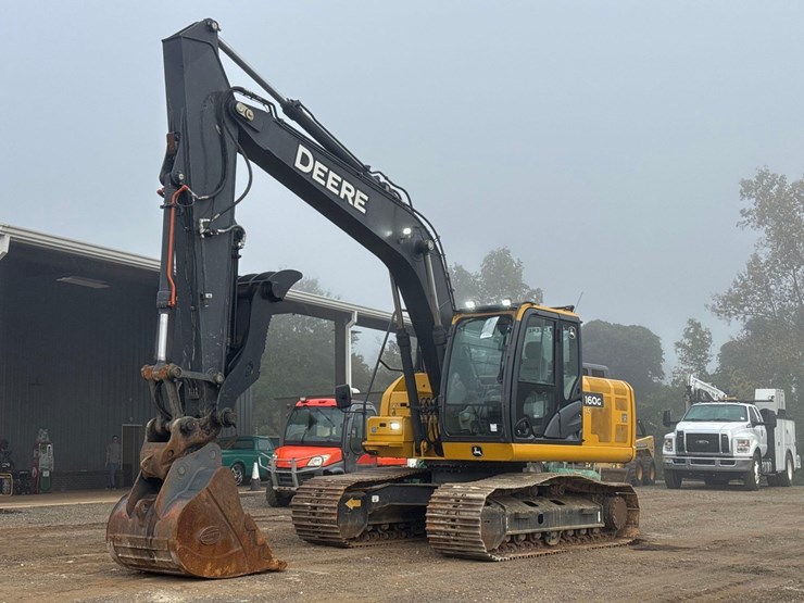 2019-deere-160g-lc-image-1