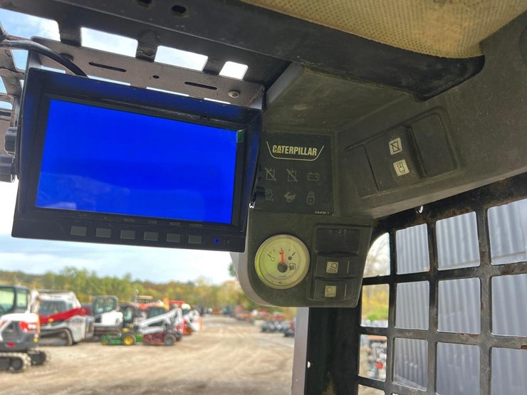 2006-caterpillar-277b-skid-steer-loader-image-18