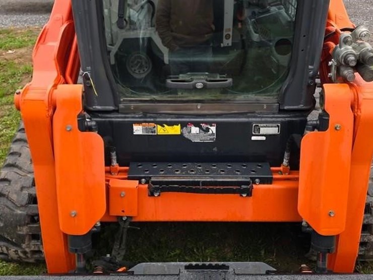 2017-kubota-svl95-2s-image-38