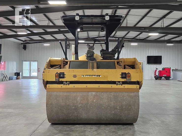 2009-caterpillar-cb64-image-7