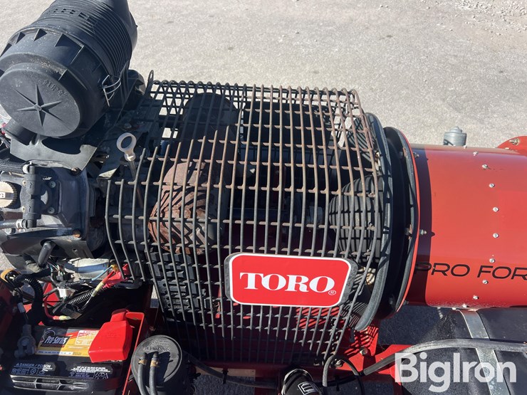 toro-pro-force-44552-pull-type-debris-blower-image-11