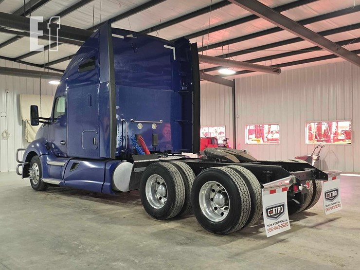 2015-kenworth-t680-image-4