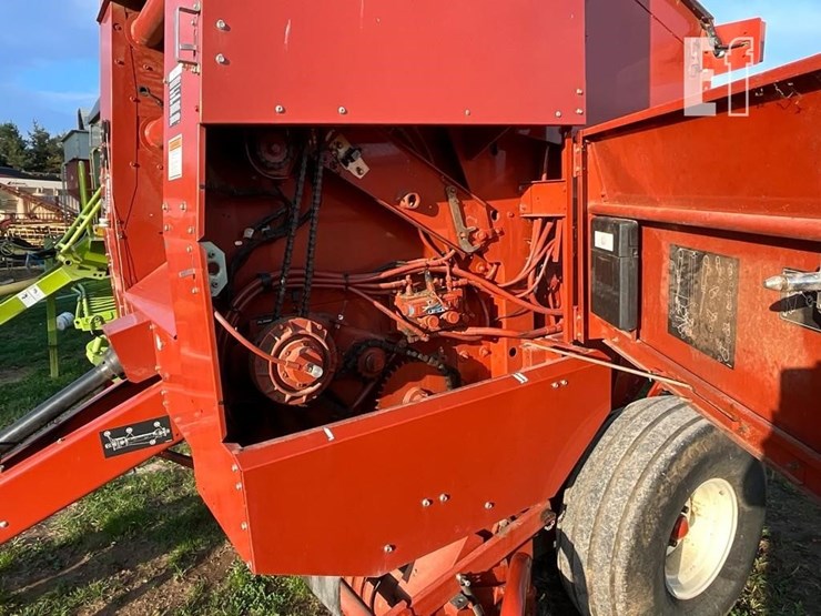 hesston-846a-image-16