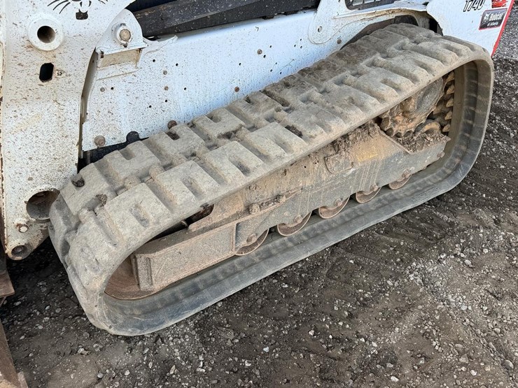 2023-bobcat-t740-skid-steer-loader-image-13
