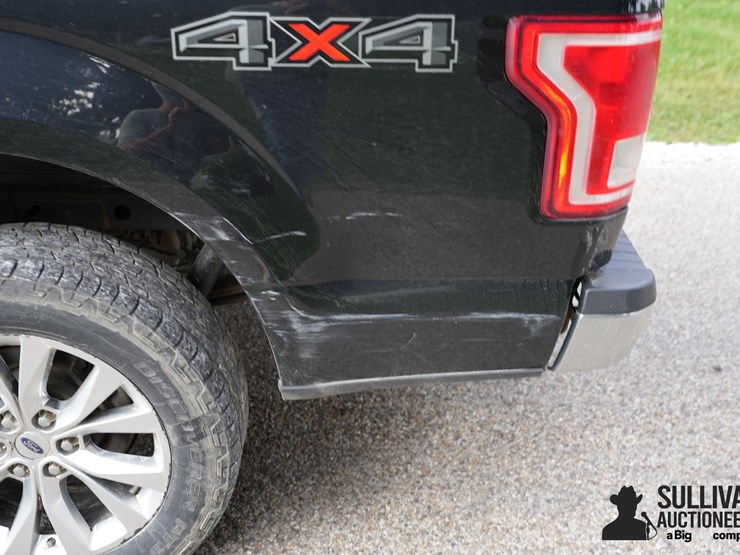 run-#44---2016-ford-f150-xlt-crew-cab-4x4-pickup-image-16