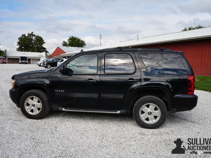 run-#43---2013-chevrolet-tahoe-k1500-4x4-suv-image-8