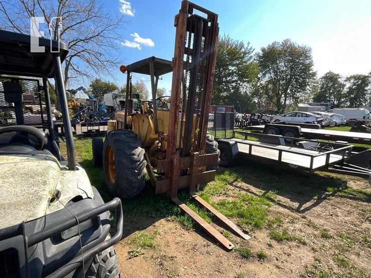 deere-380d-image-1