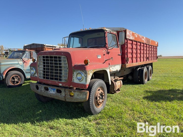 1974-ford-880-t/a-grain-truck-image-1