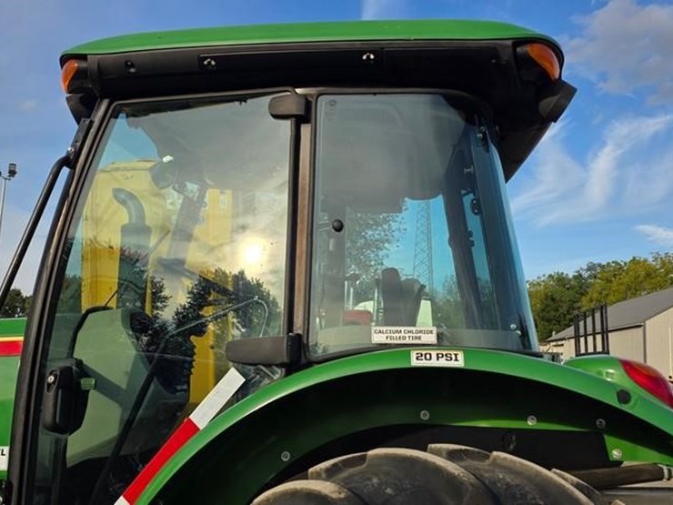 2019-john-deere-5100e-image-34