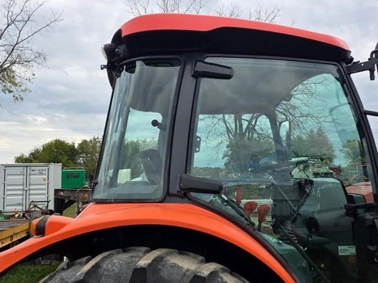 2017-kubota-m5-091d-image-29