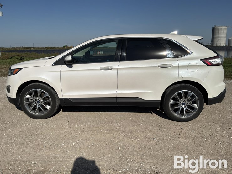 2017-ford-edge-titanium-awd-suv-image-8