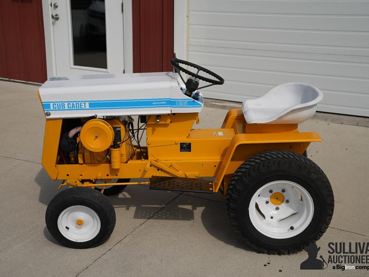 run-#120---international-cub-cadet-garden-tractor-image-8