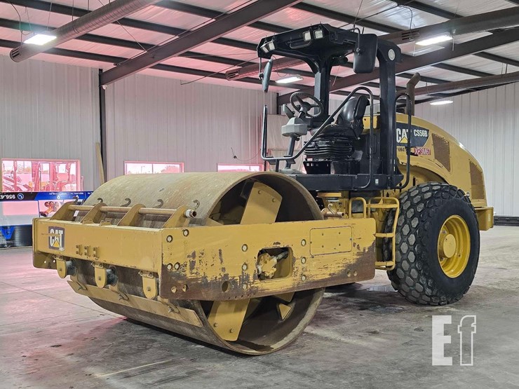 2016-caterpillar-cs56b-image-1