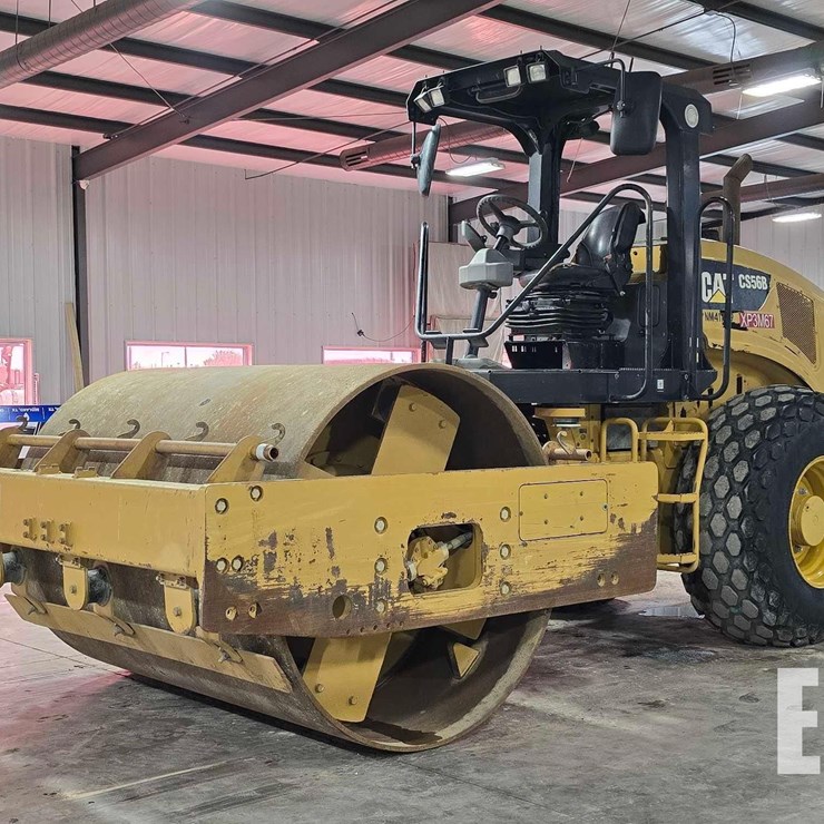 2016 CATERPILLAR CS56B