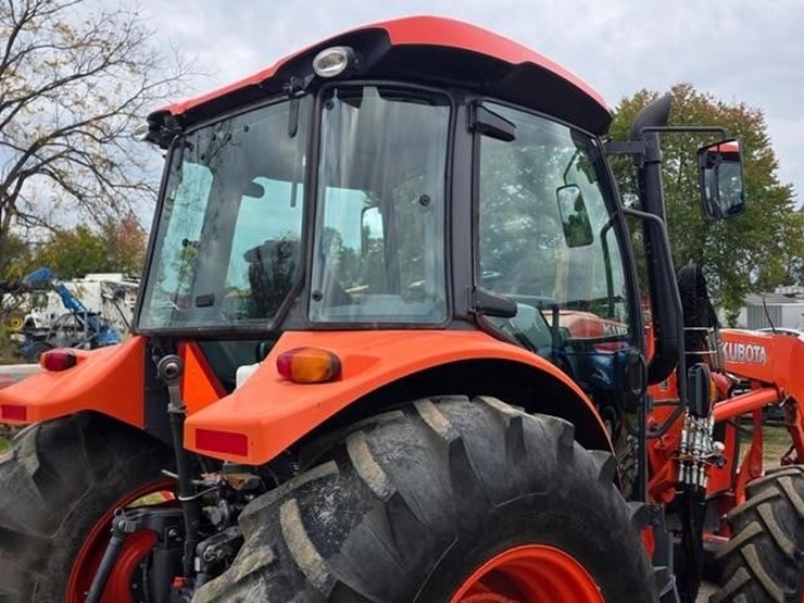 2017-kubota-m5-091d-image-26