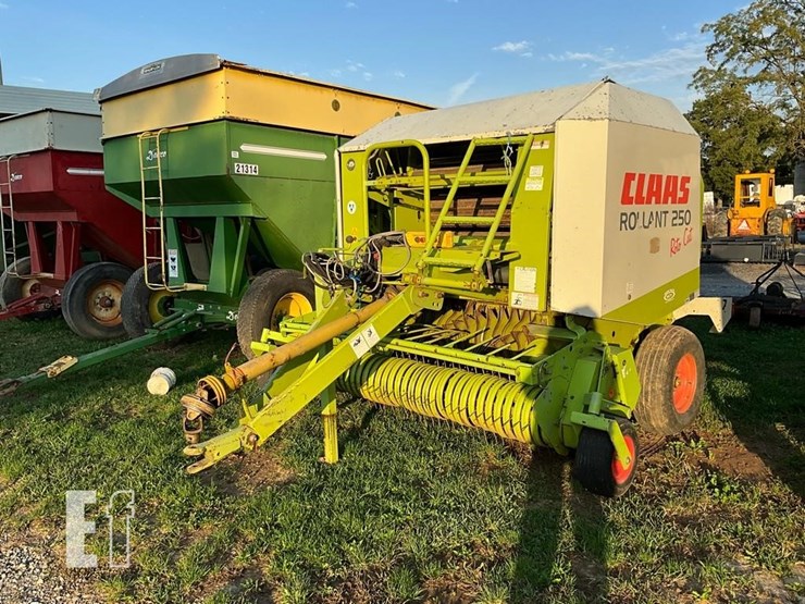 claas-rollant-250rc-image-2