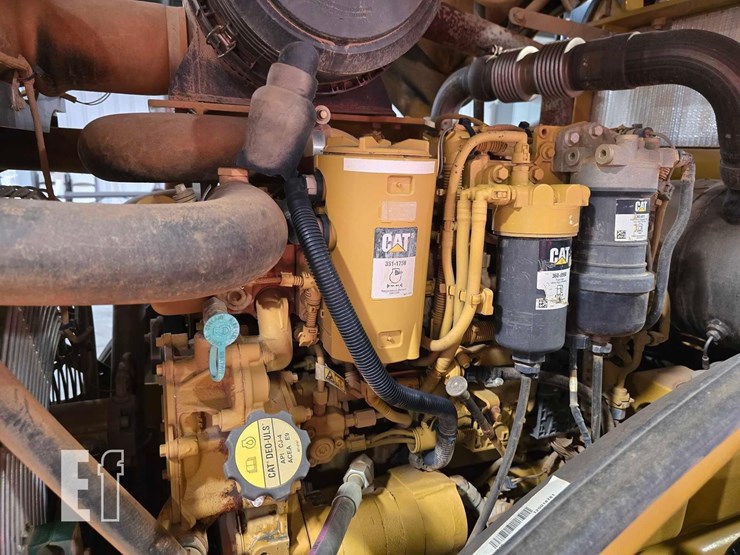 2012-caterpillar-cp54b-image-22