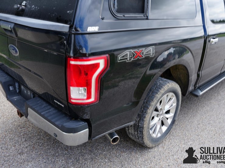 run-#44---2016-ford-f150-xlt-crew-cab-4x4-pickup-image-19