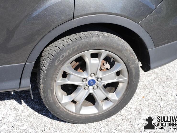 run-#30---2015-ford-escape-titanium-image-18