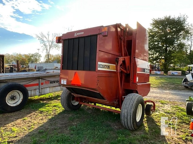 hesston-846a-image-4