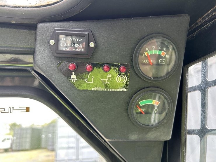 2018-bobcat-s70-image-15