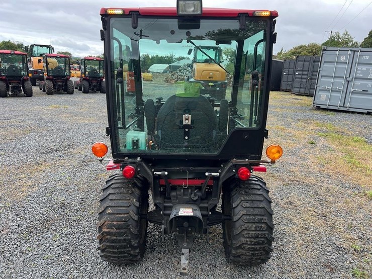 2022-mahindra-emax-25l-tractor-image-4