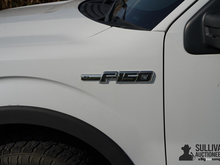 run-#7---2012-ford-f150-xl-regular-cab-pickup-image-12