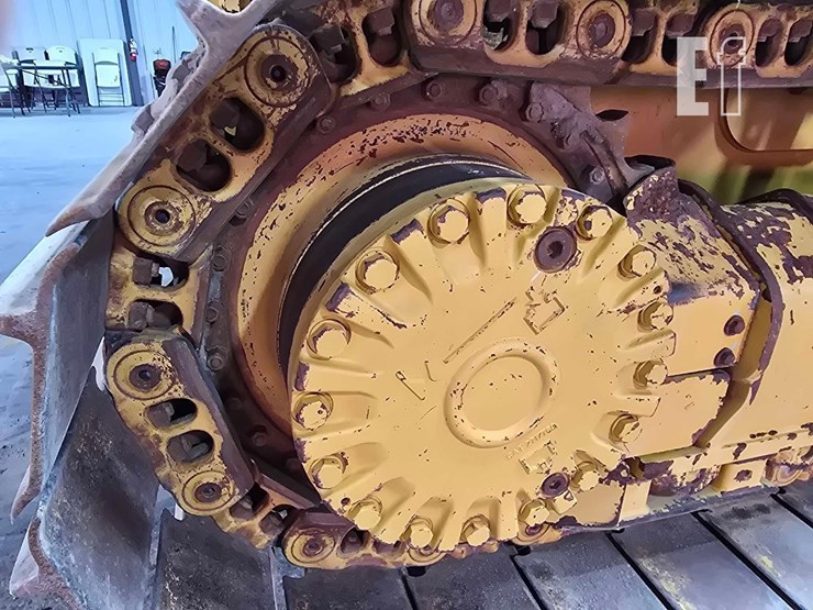 2022-caterpillar-d3-lgp-image-34