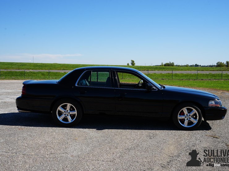 run-#70---2003-mercury-marauder-4-door-image-4