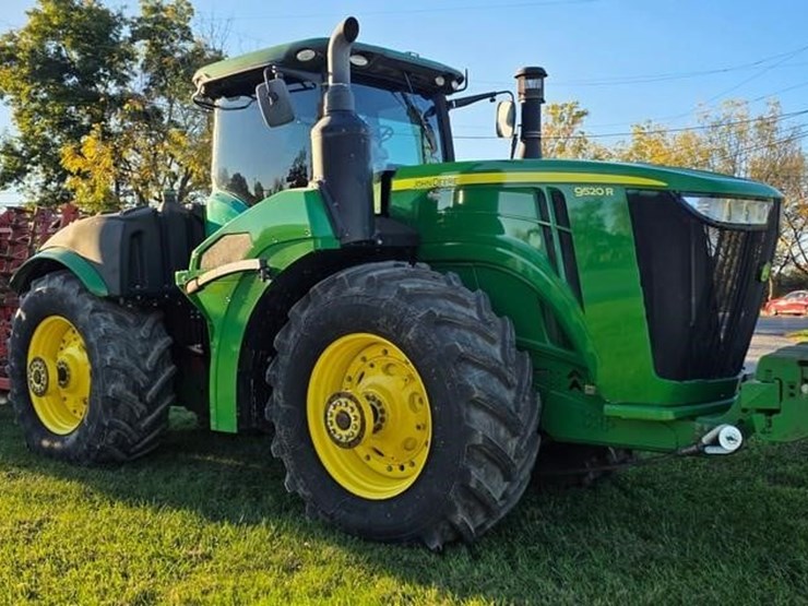 2019-john-deere-9520r-image-1