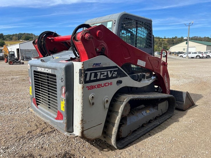 2023-takeuchi-tl12v2-skid-steer-loader-image-8