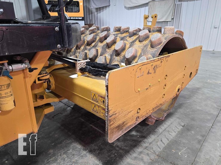 2019-caterpillar-cp44b-image-11