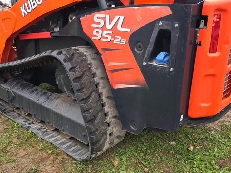 2017-kubota-svl95-2s-image-18