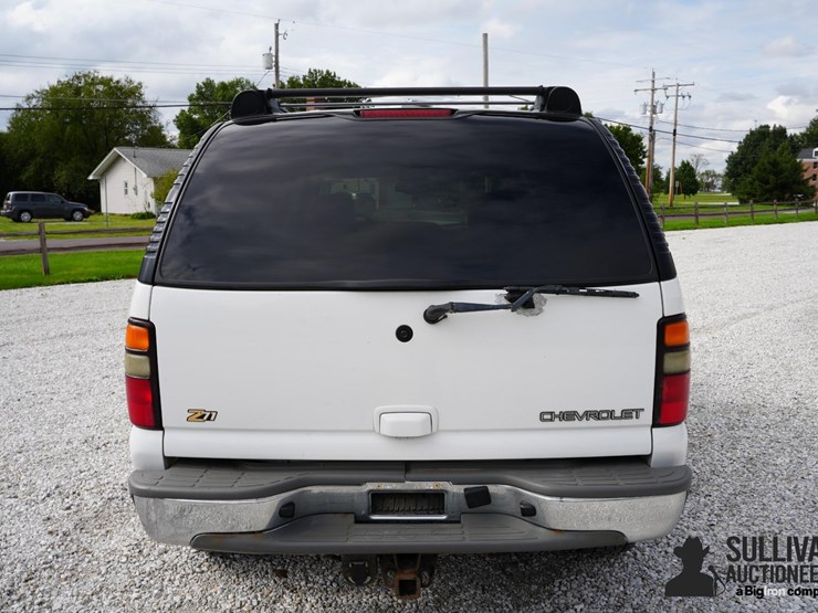 run-#42---2004-chevrolet-tahoe-4x4-suv-image-6
