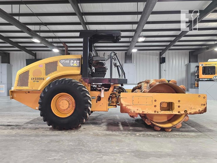2012-caterpillar-cp54b-image-6