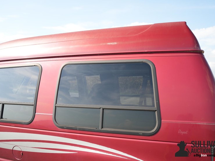 run-#22---2002-ford-conversion-chariot-van-image-18